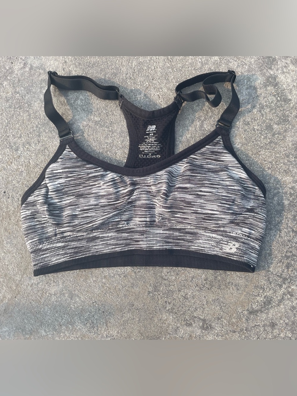 New Balance Women's Black & Gray Heathered Racerback Sports Bra
